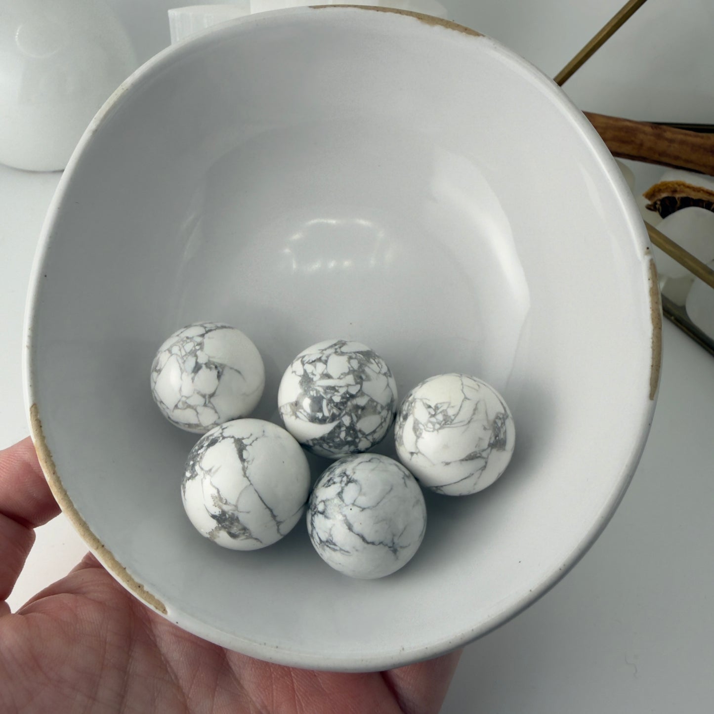 Howlite mini spheres