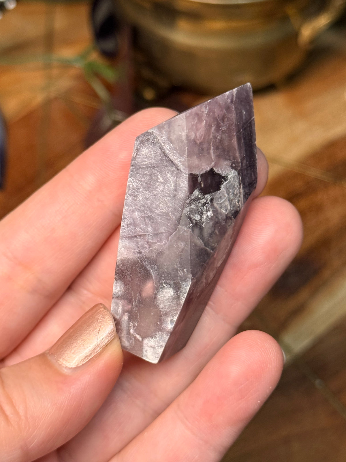 Gem lepidolite pieces