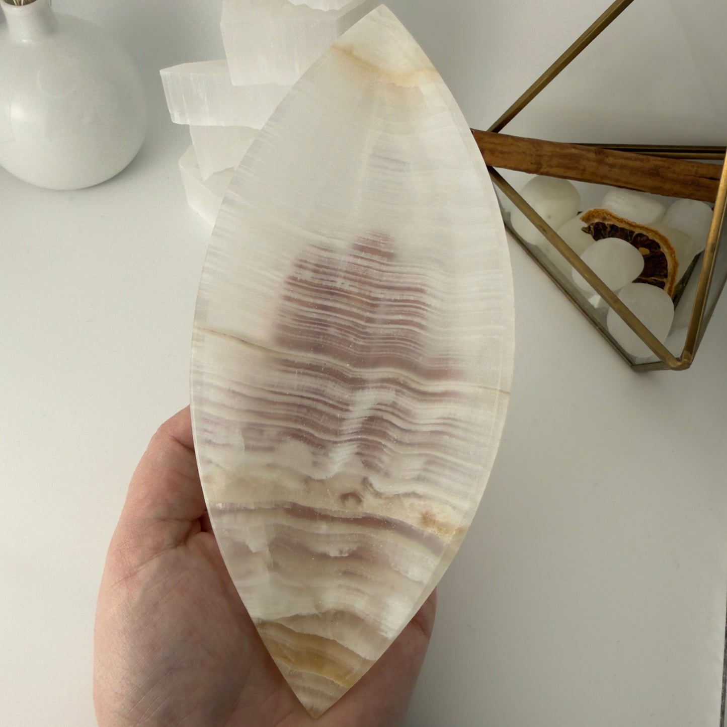 Banded onyx dish
