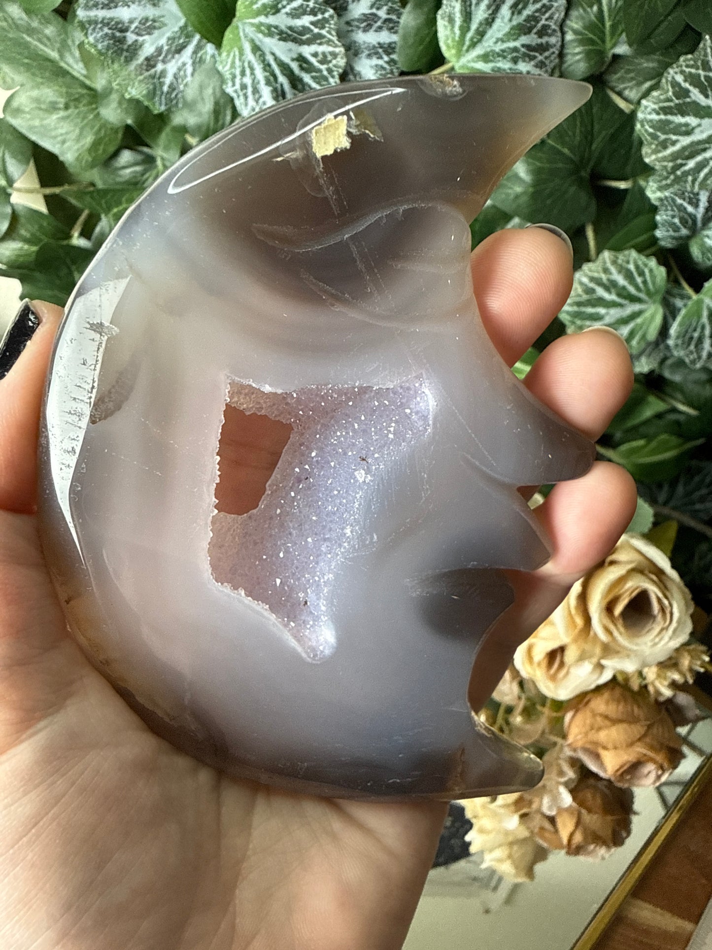 Druzy agate moon on stand