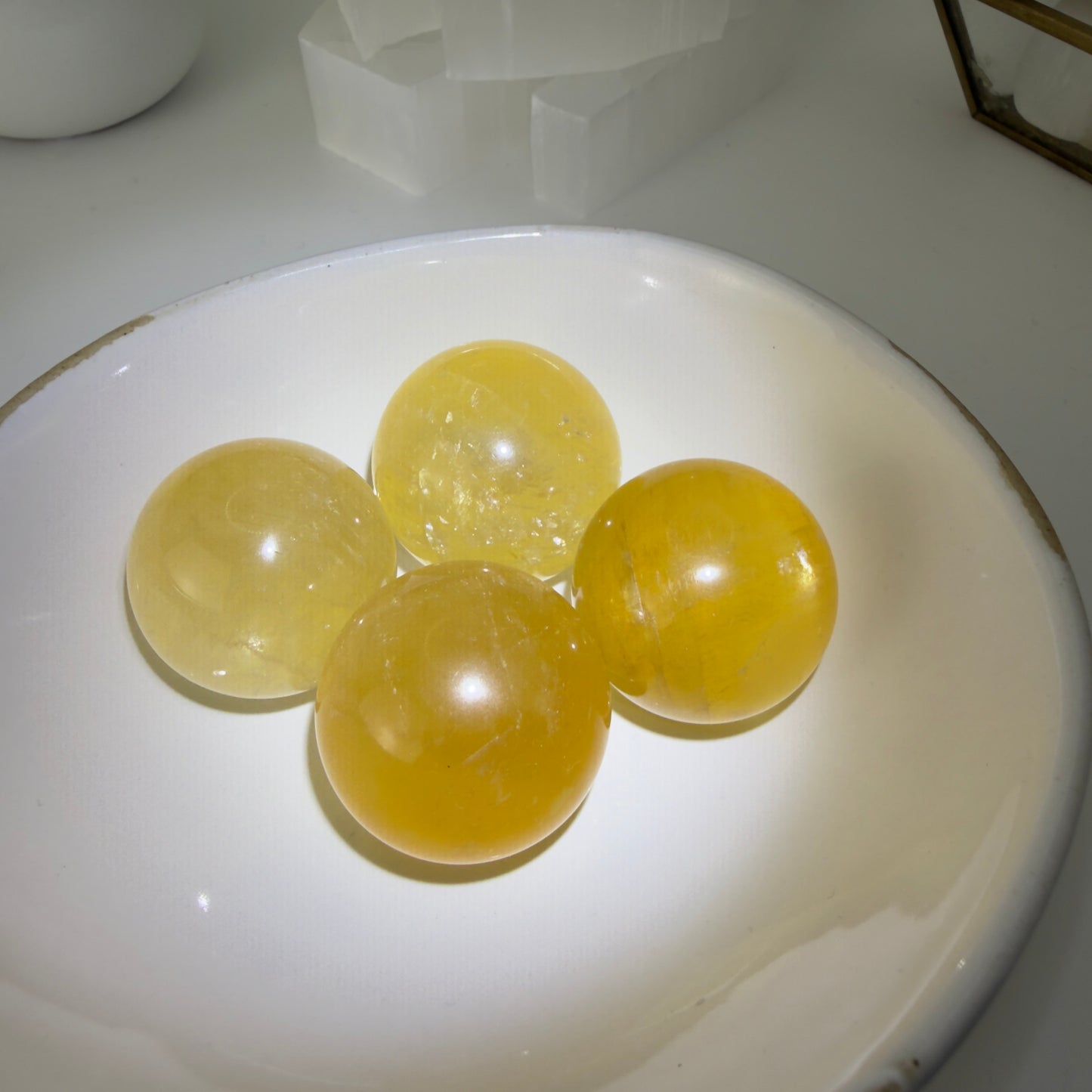 Honey calcite spheres