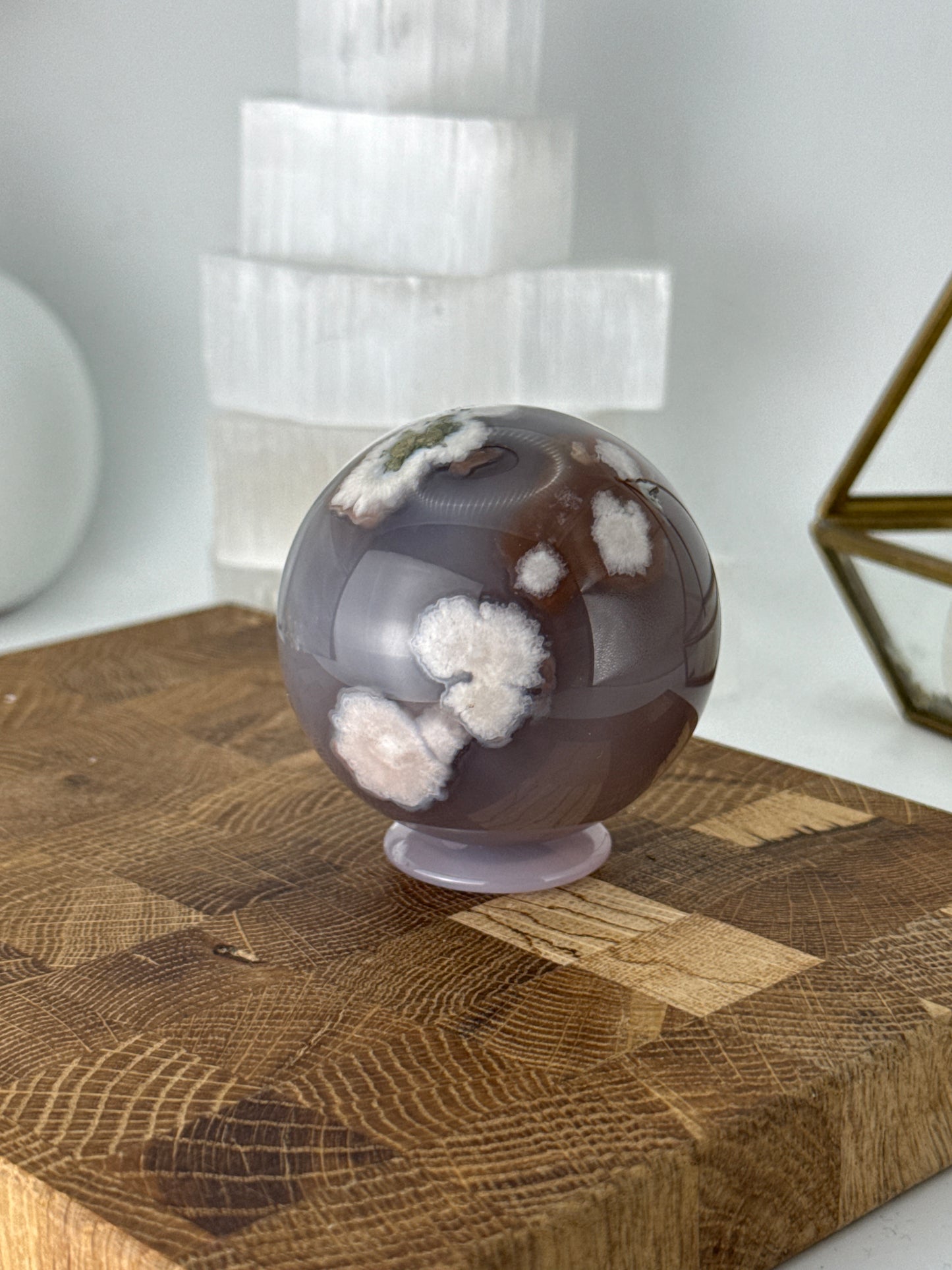 Black flower agate sphere