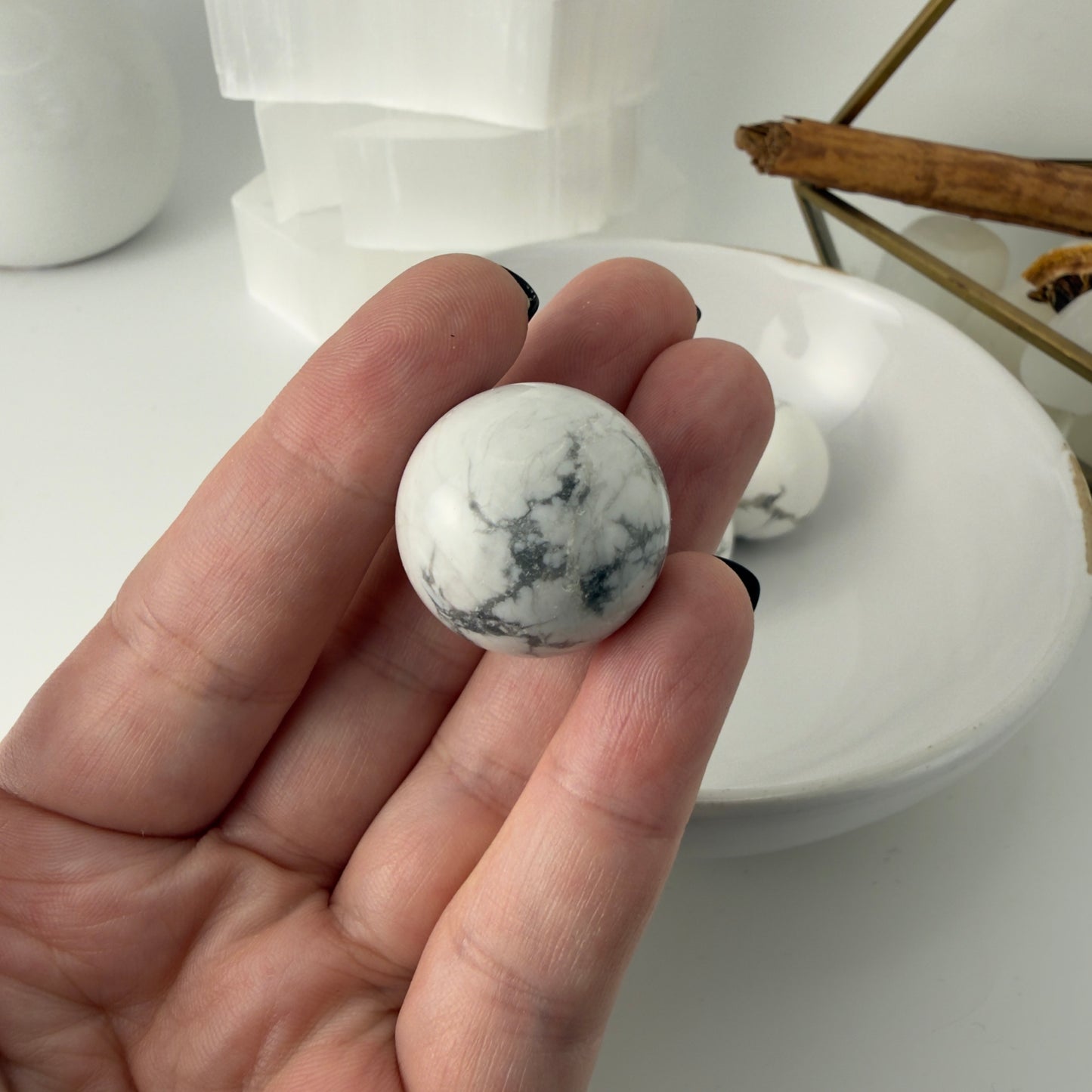 Howlite mini spheres