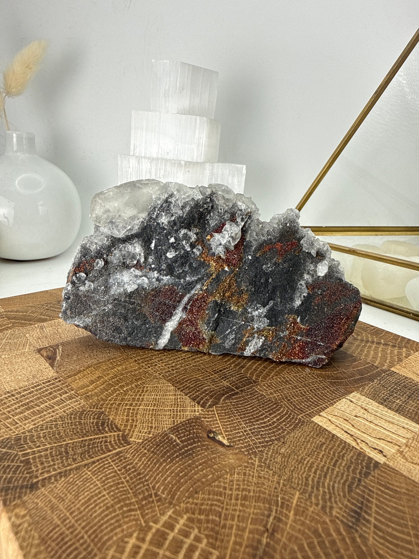 Chalcopyrite + calcite cluster