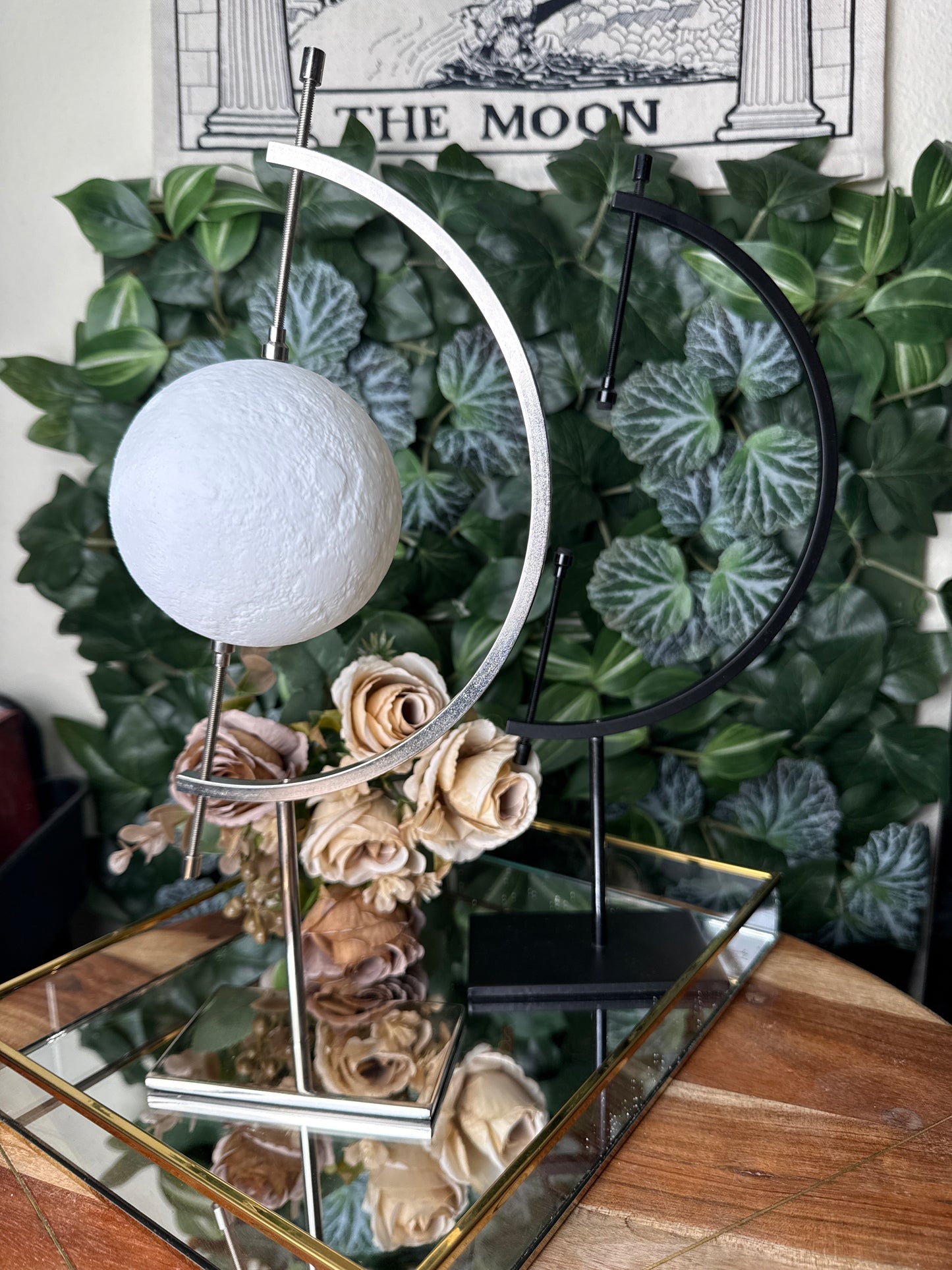 Globe sphere stand