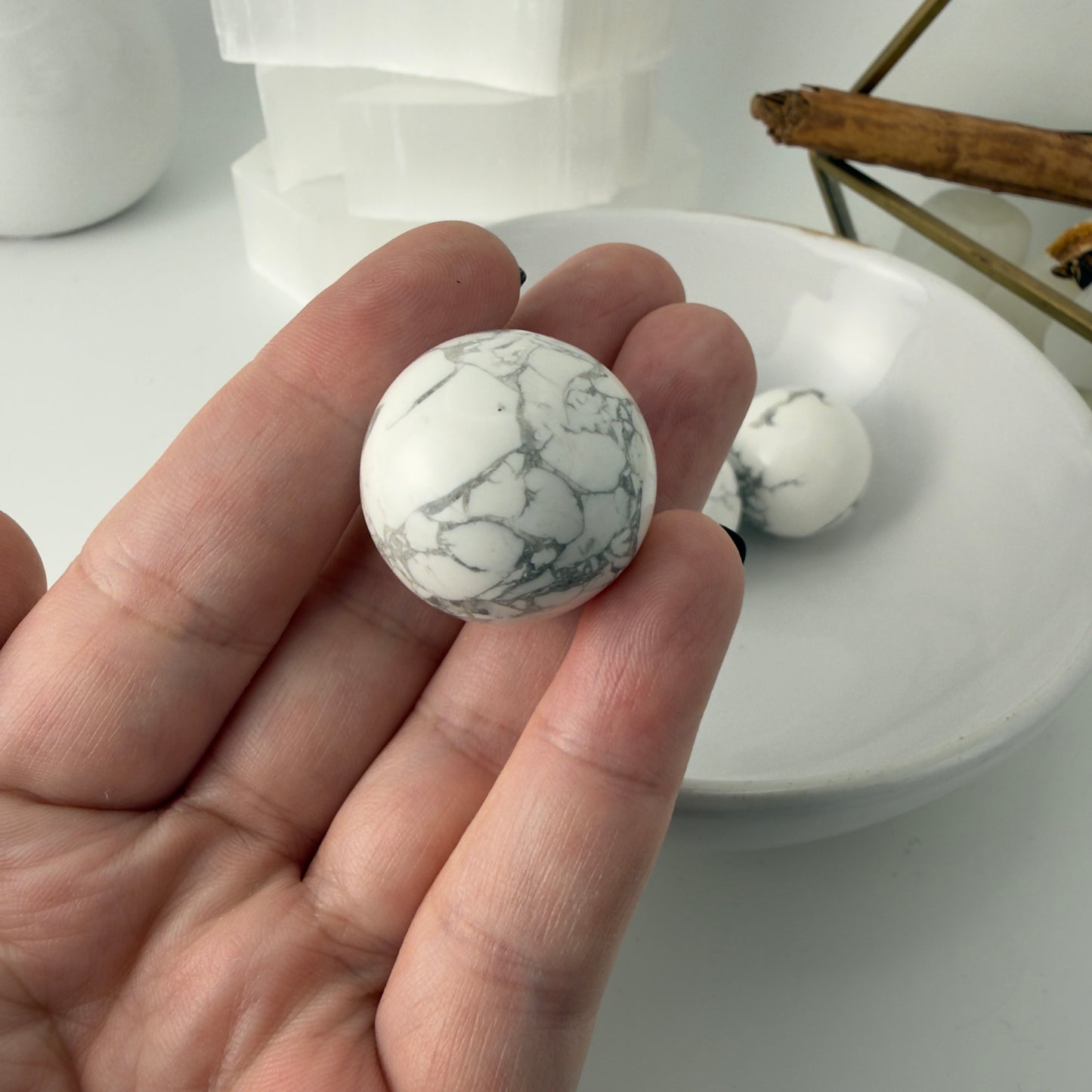 Howlite mini spheres
