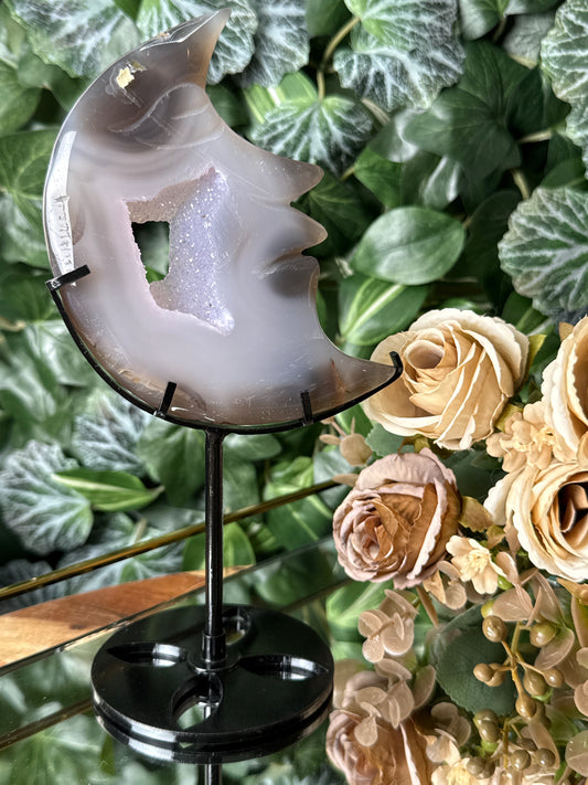 Druzy agate moon on stand