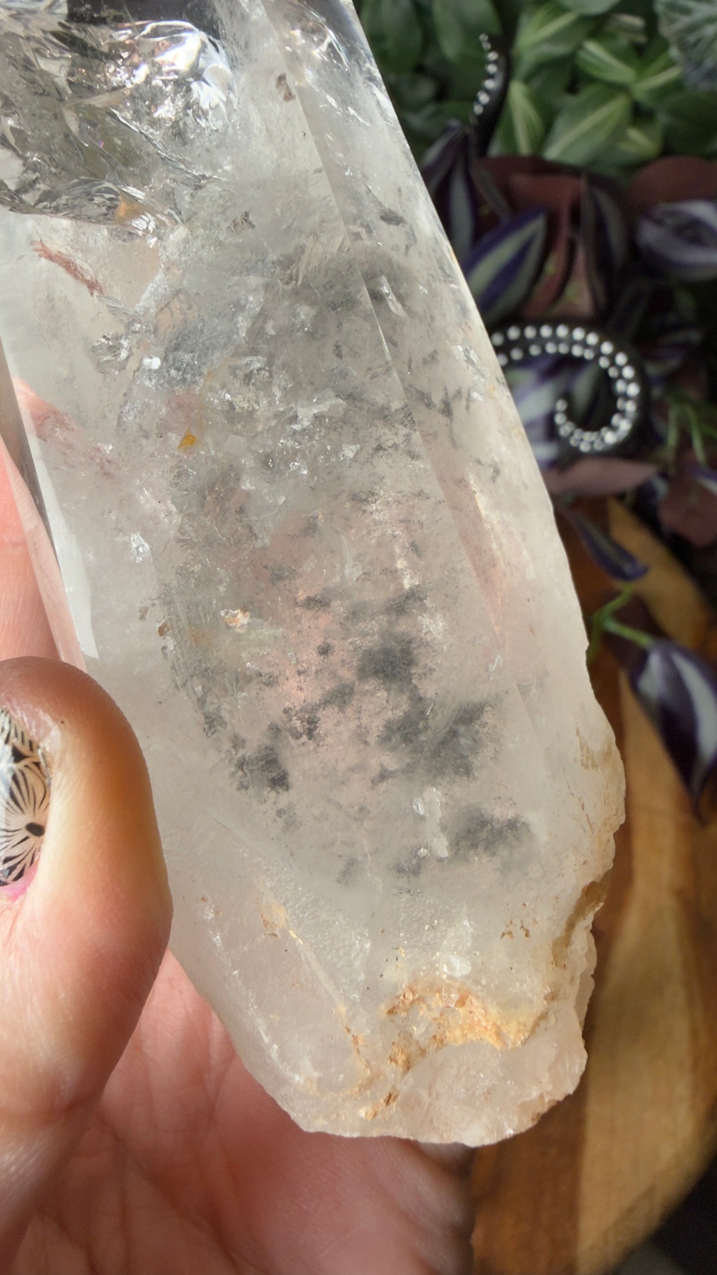 Clear quartz with black garden point